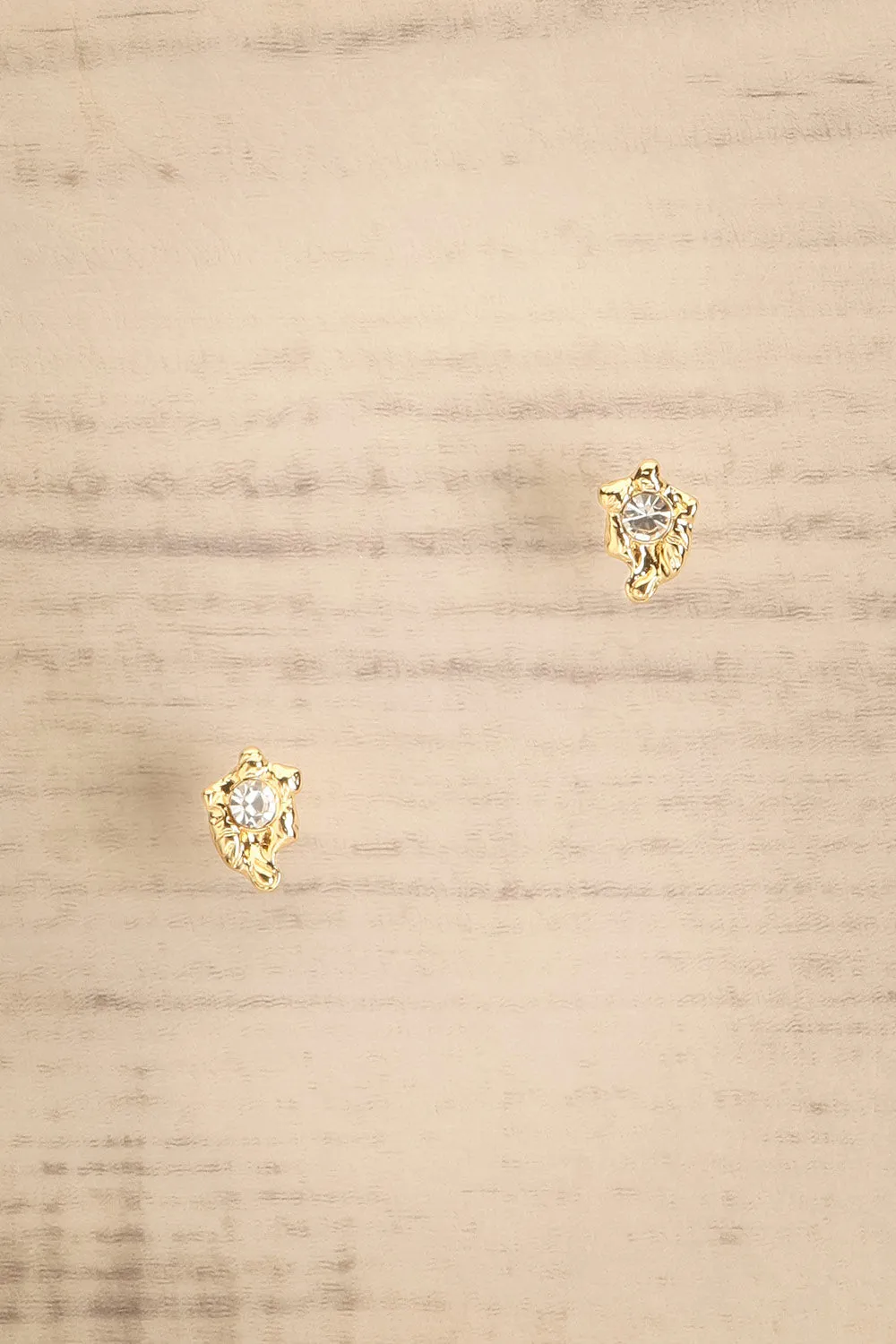 Aias Gold | Textured Stud Earrings w/ Crystal