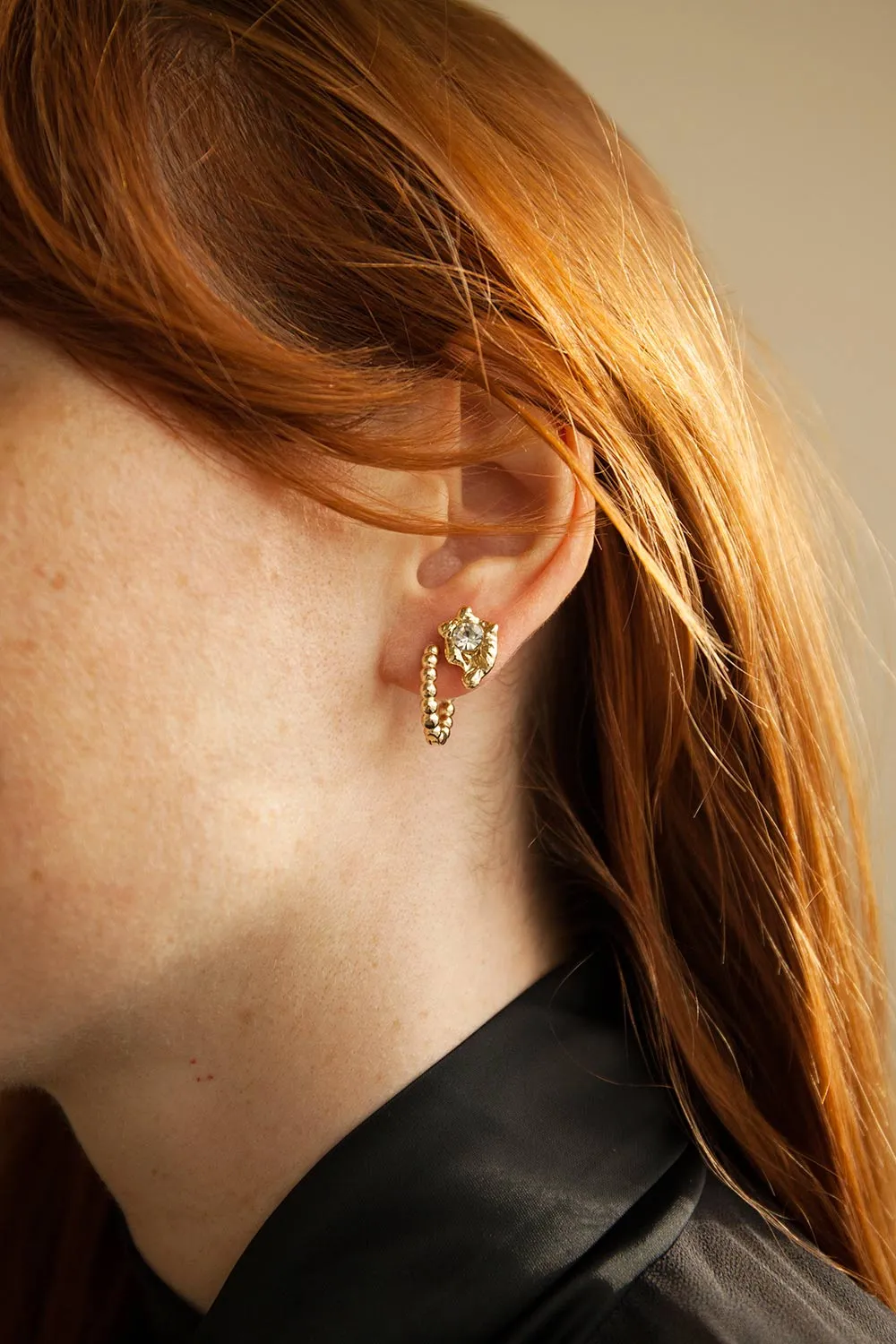 Aias Gold | Textured Stud Earrings w/ Crystal