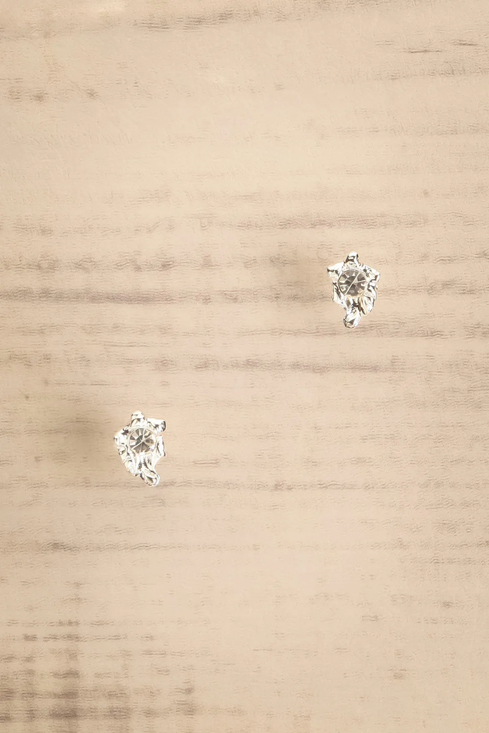 Aias Silver | Textured Stud Earrings w/ Crystal