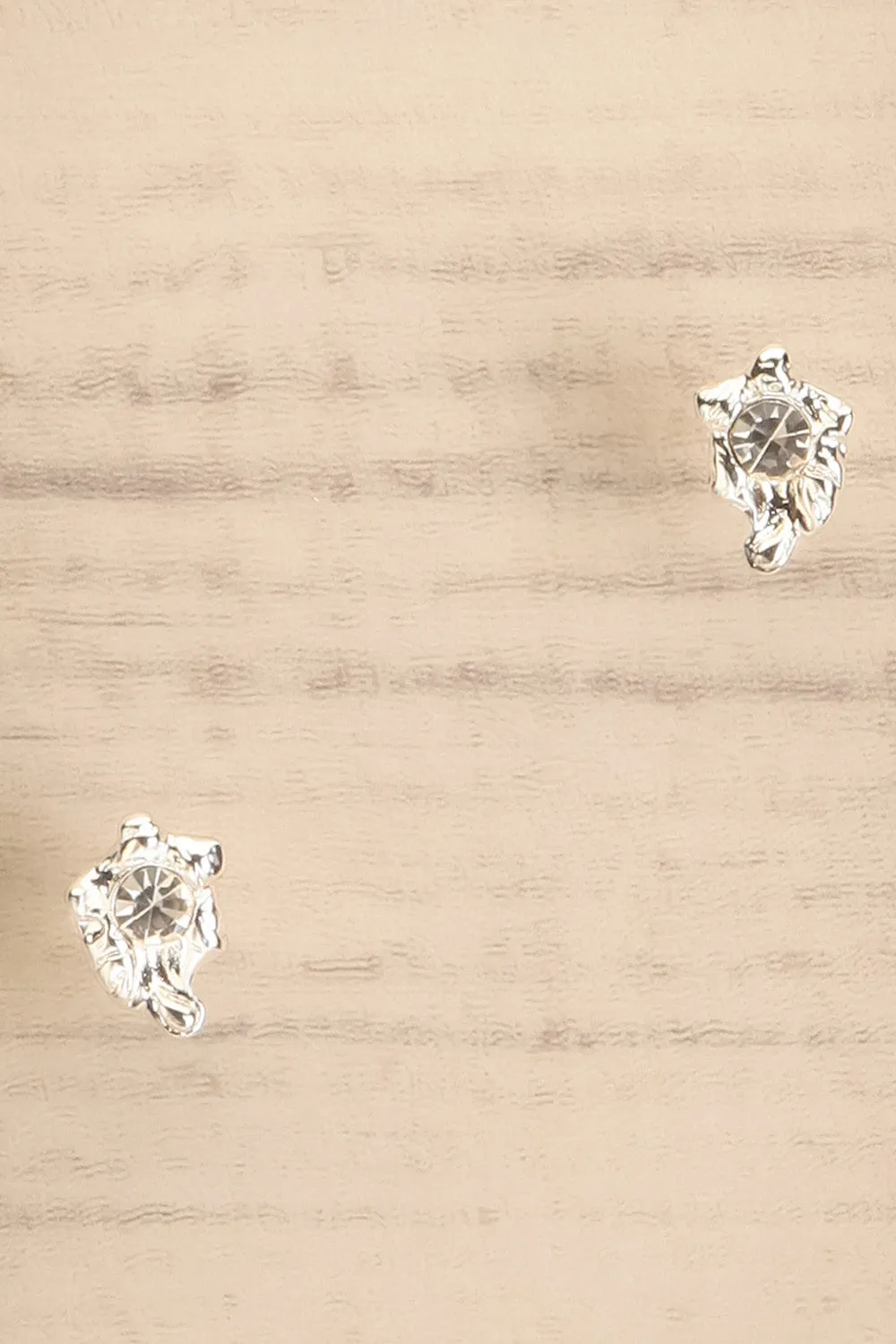 Aias Silver | Textured Stud Earrings w/ Crystal