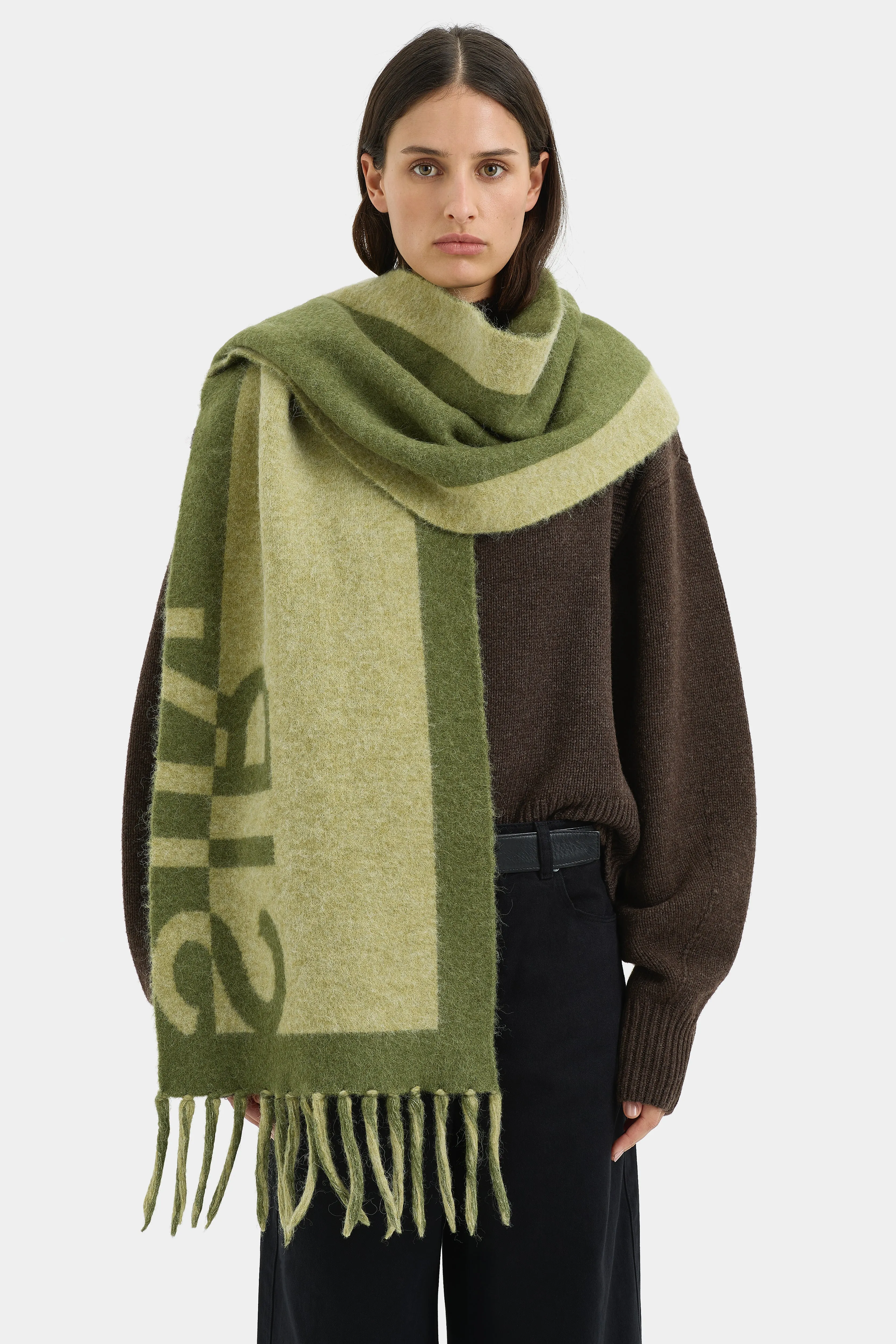 Angelo Scarf SIR