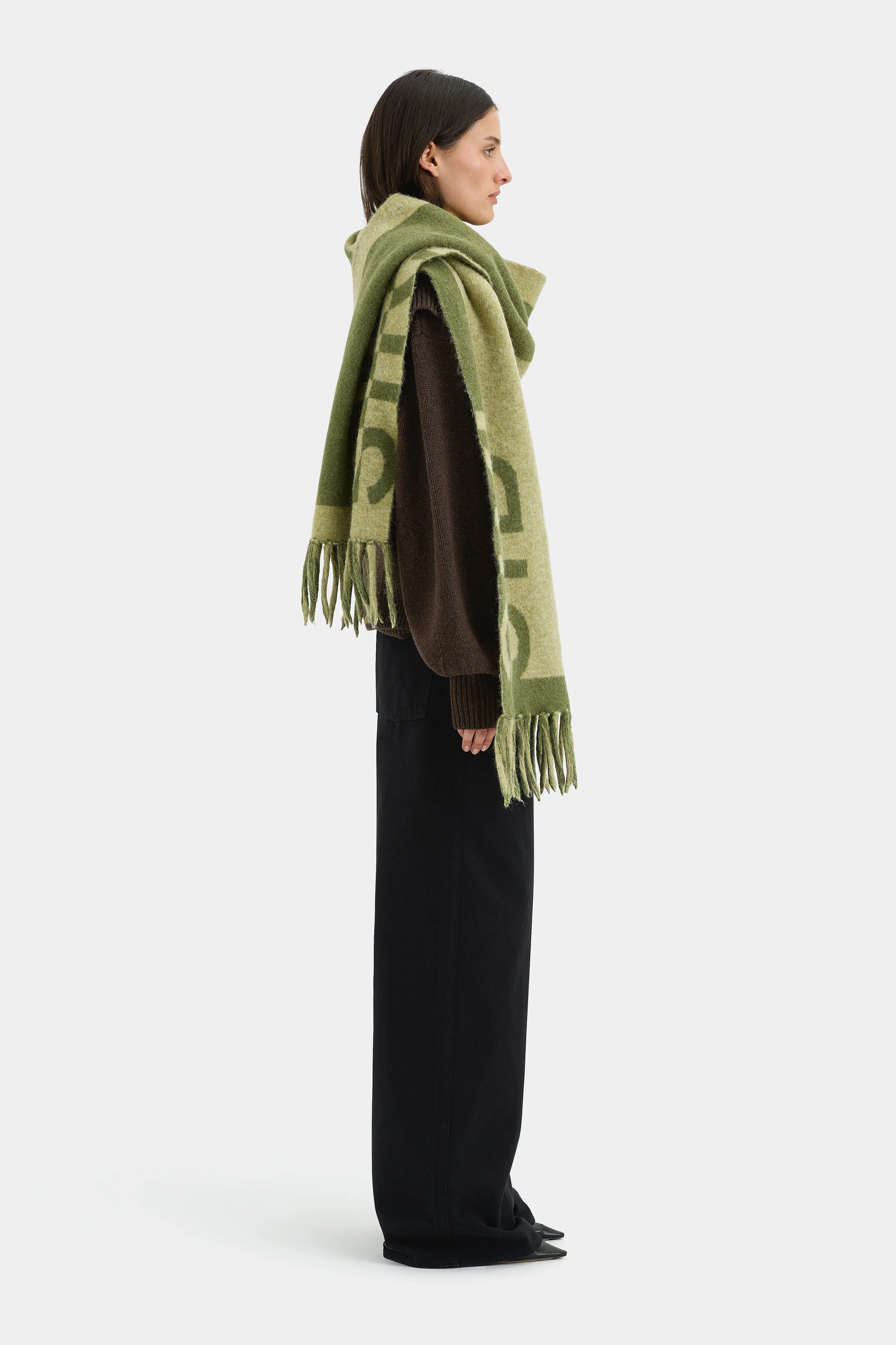 Angelo Scarf SIR