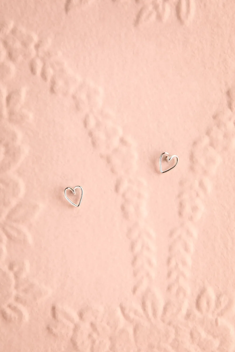 Aurai Silver | Wire Heart Earrings