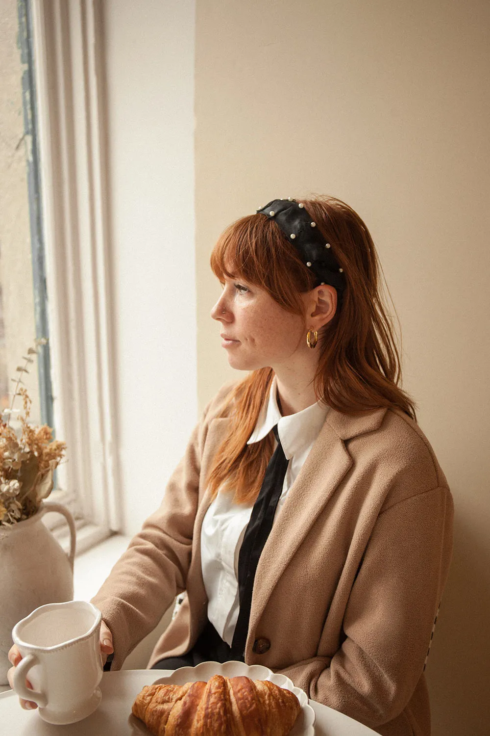 Bessy Taupe | Headband w/ Tulle & Pearls