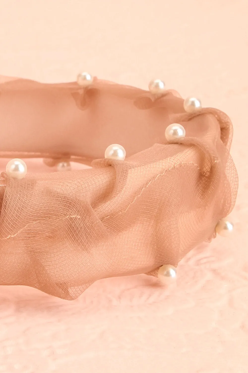 Bessy Taupe | Headband w/ Tulle & Pearls