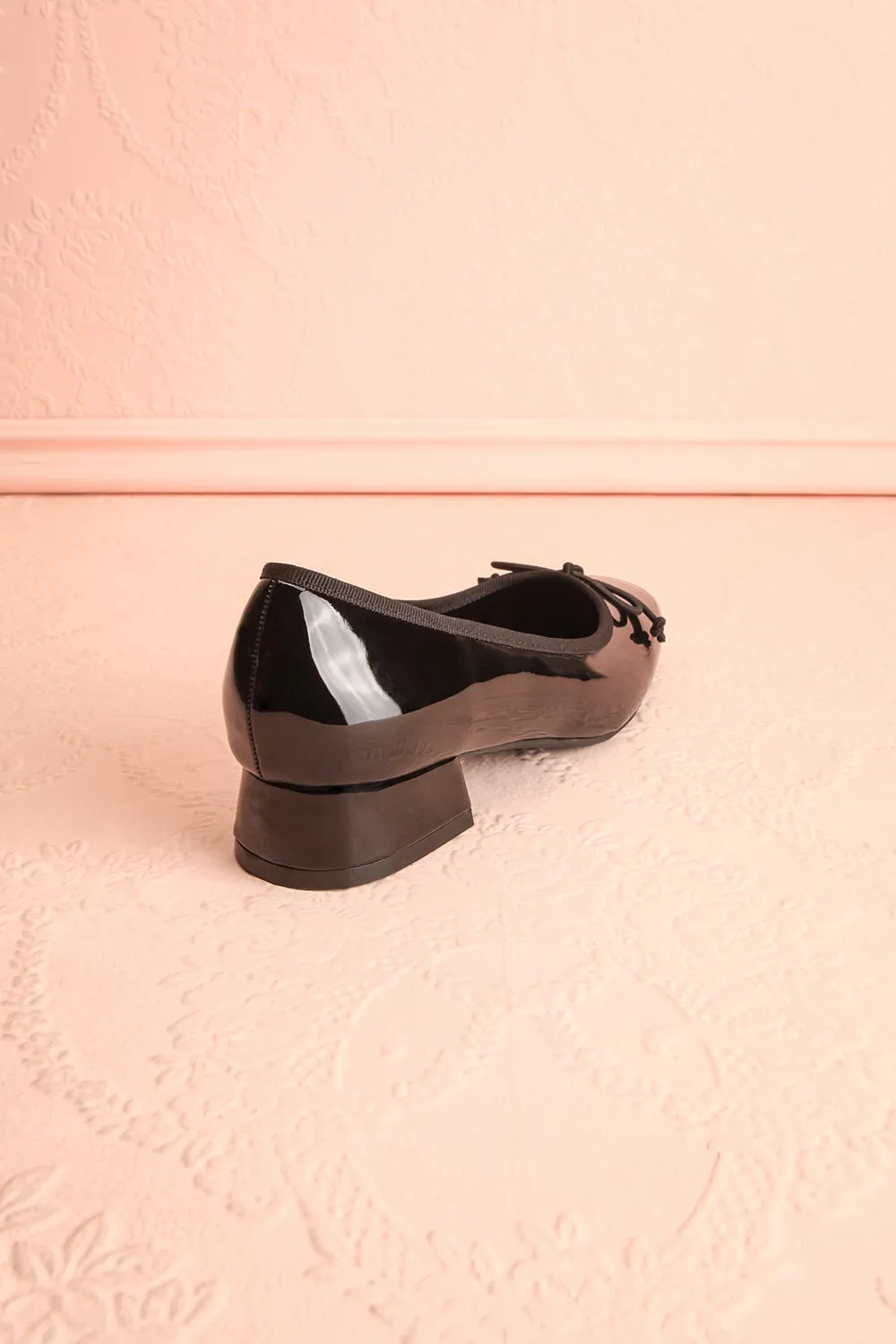 Beverlie Black | Heeled Ballerina Shoes w/ Bow