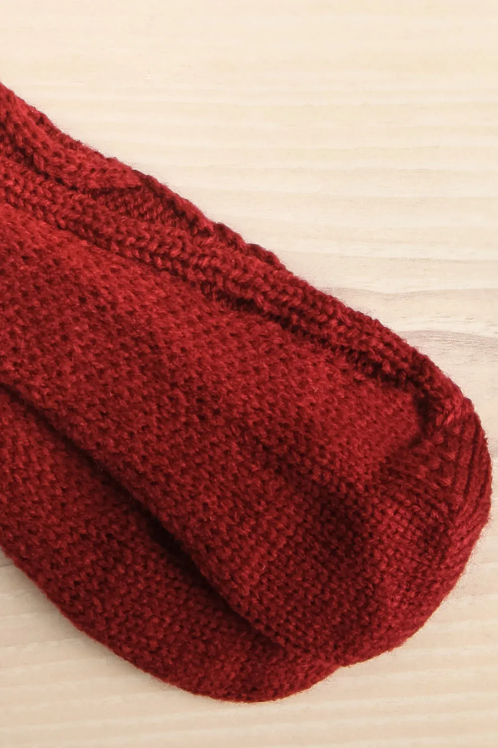 Bois Cannelle Burgundy | Cable Knit Knee-High Socks