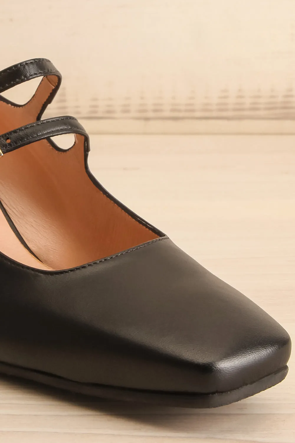 Chiredzi Black | Pointed Toe Mary-Jane Heels