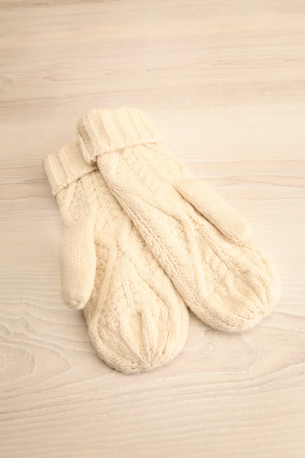 Colonel Ivory | Knit Mittens