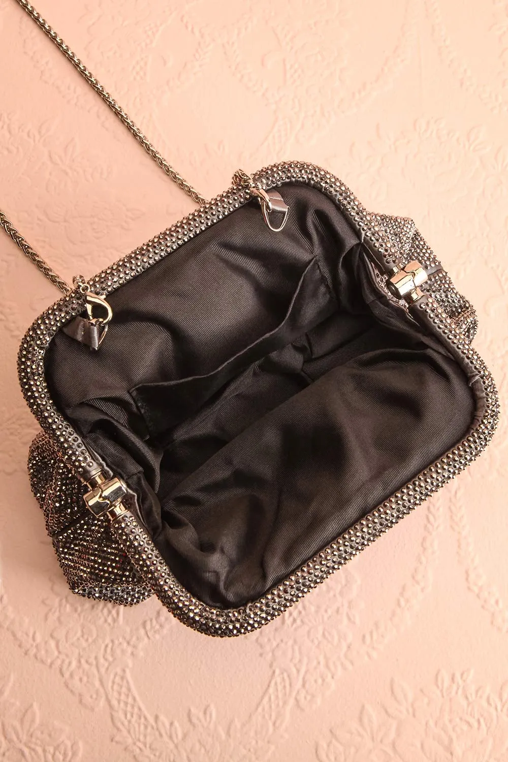 Demure Silver | Crystal Clutch