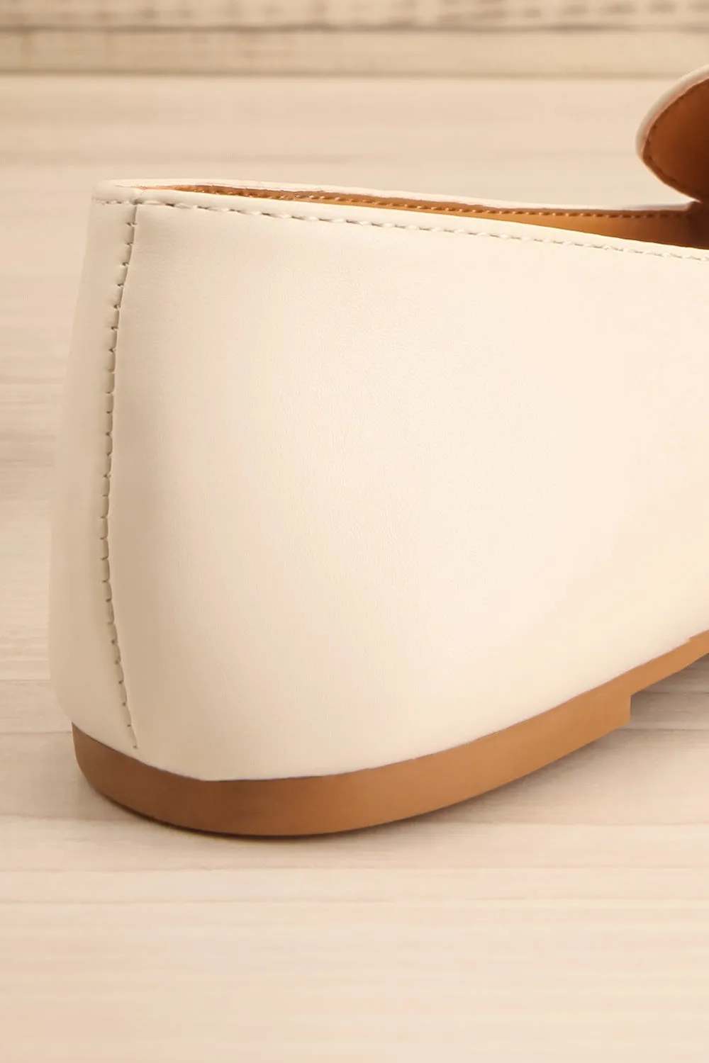 Dinteranthus Ivory | Pointed Faux-Leather Loafers
