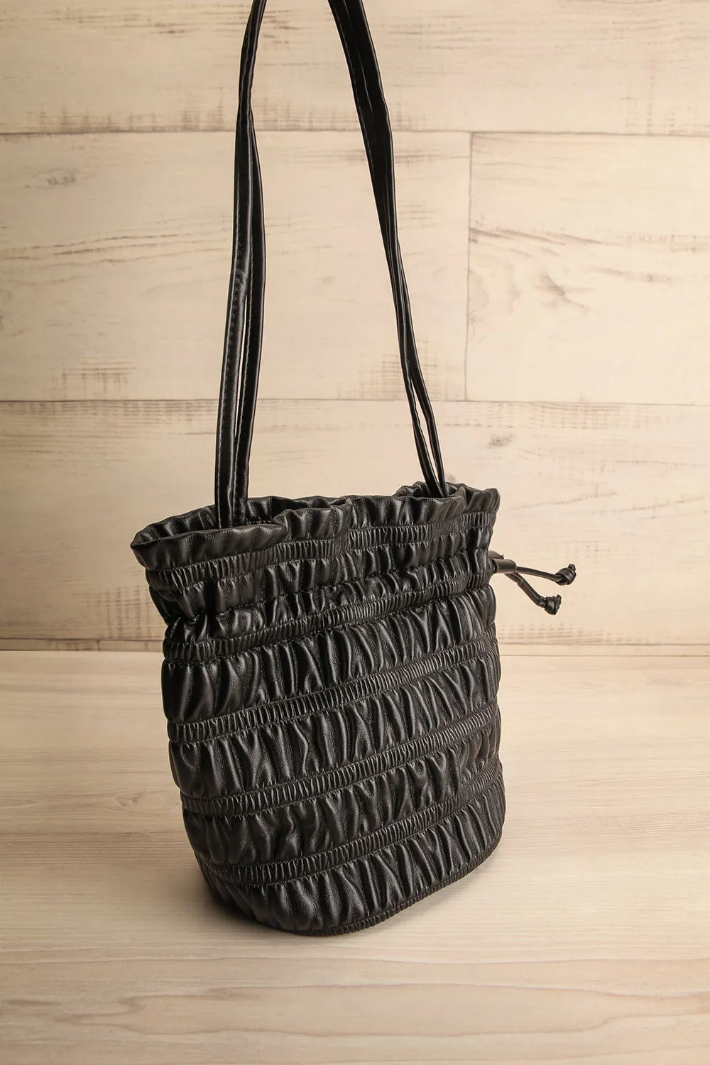 Duroque Black | Drawstring Shoulder Bag