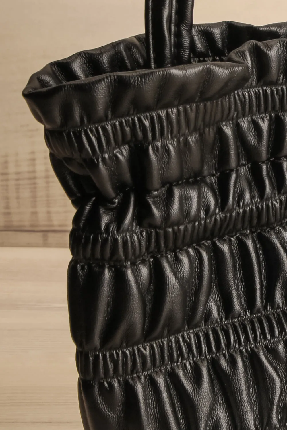 Duroque Black | Drawstring Shoulder Bag