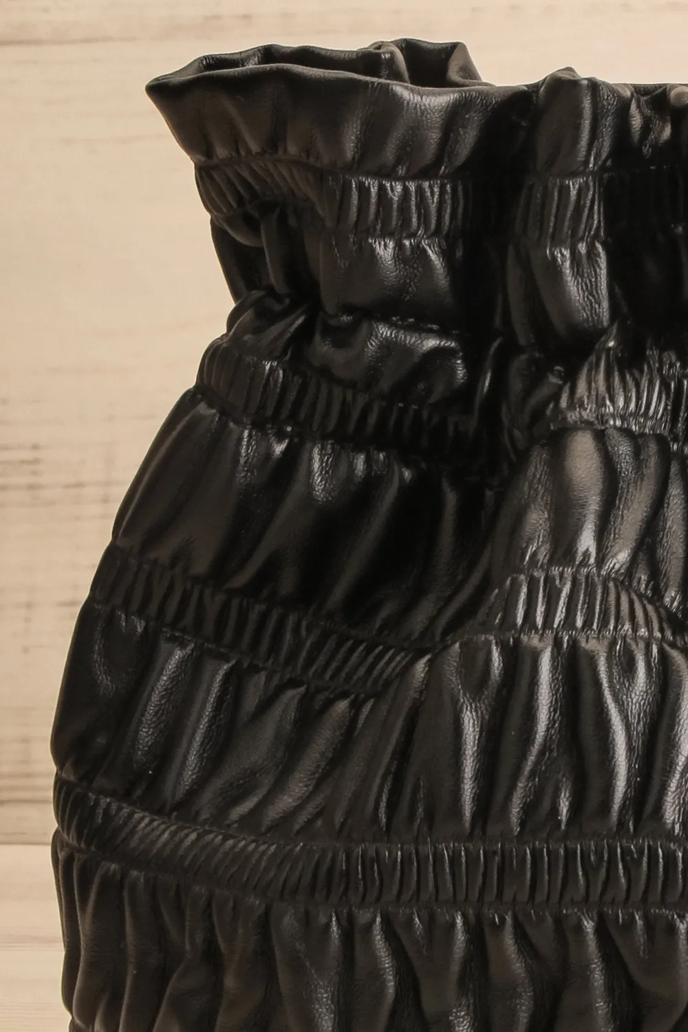 Duroque Black | Drawstring Shoulder Bag