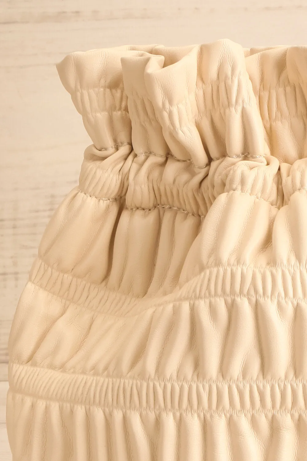Duroque Ivory | Drawstring Shoulder Bag