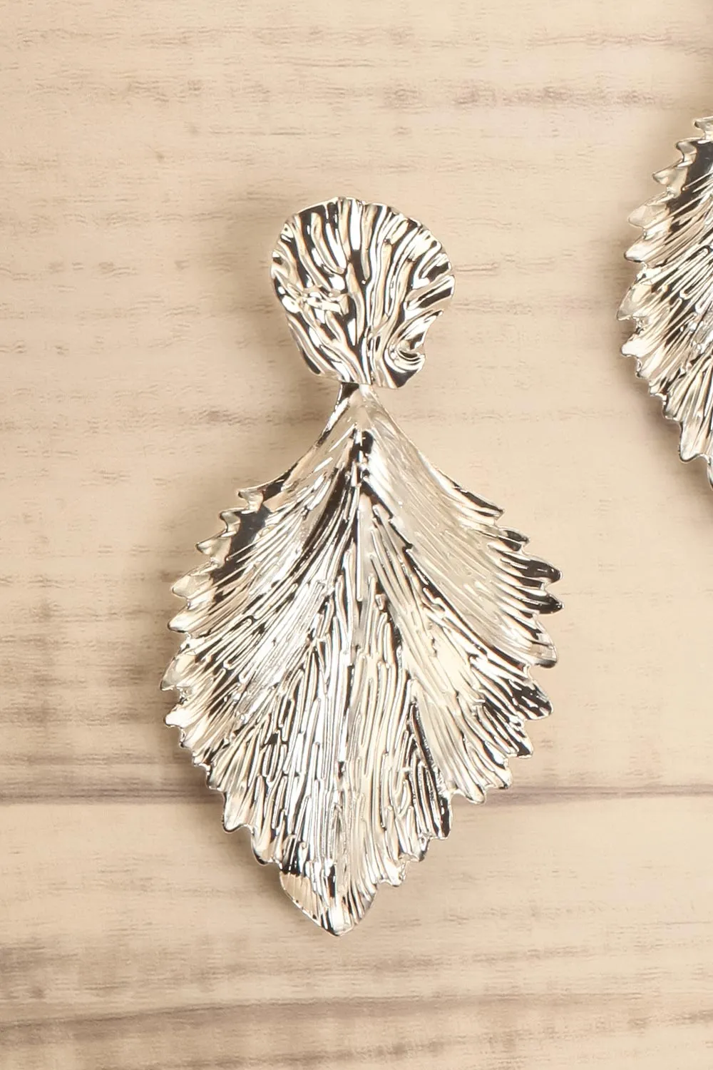 Enveloppe Silver | Leaf Pendant Earring