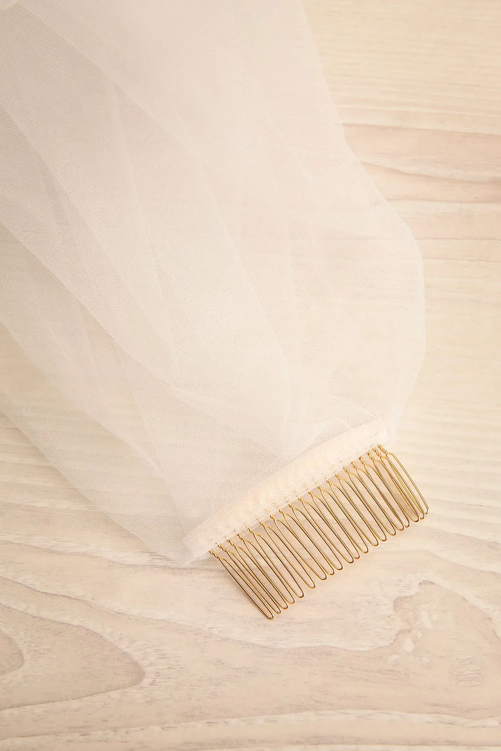 Faustina | Mesh Wedding Veil w/ Floral Lace Trim