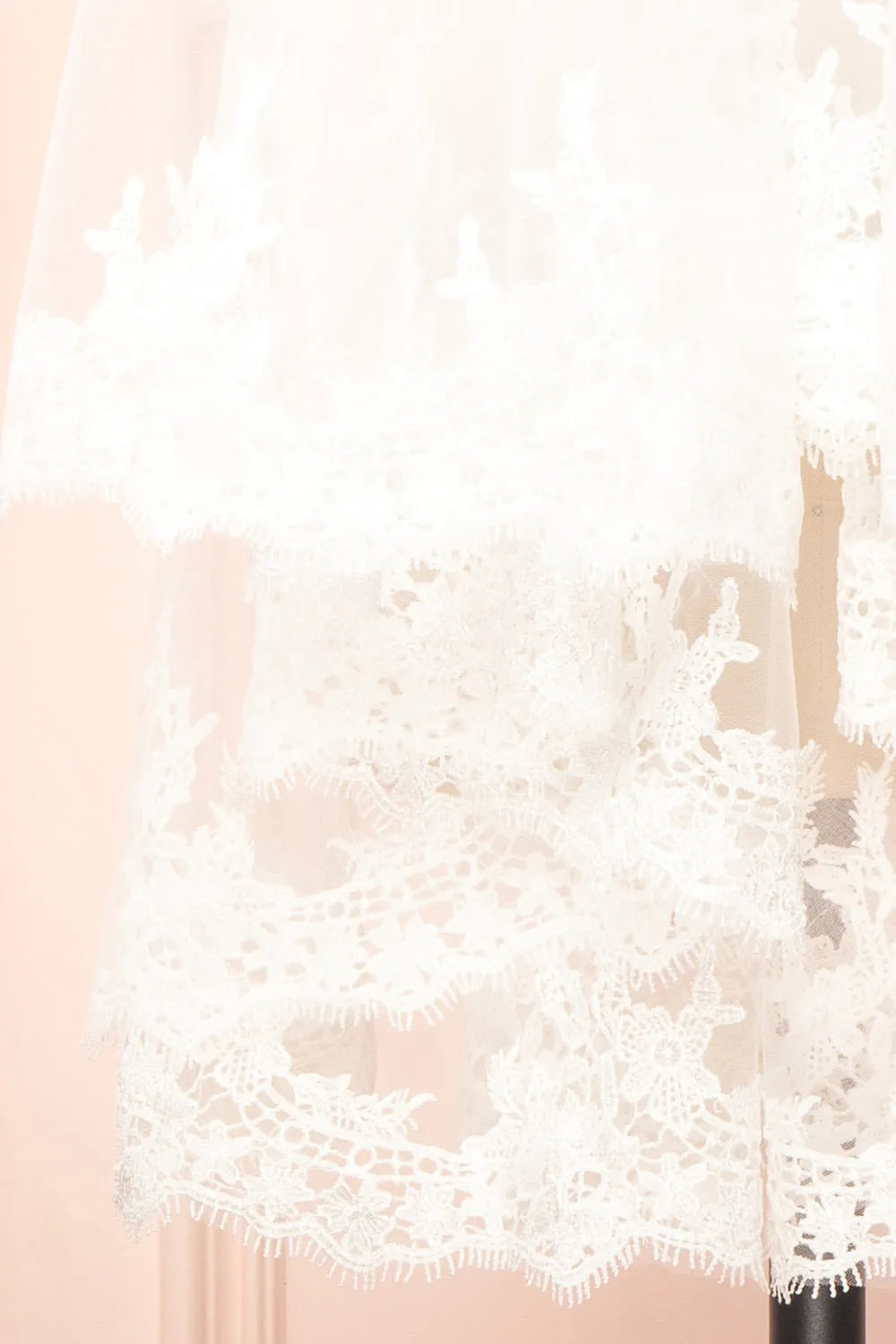Faustina | Mesh Wedding Veil w/ Floral Lace Trim