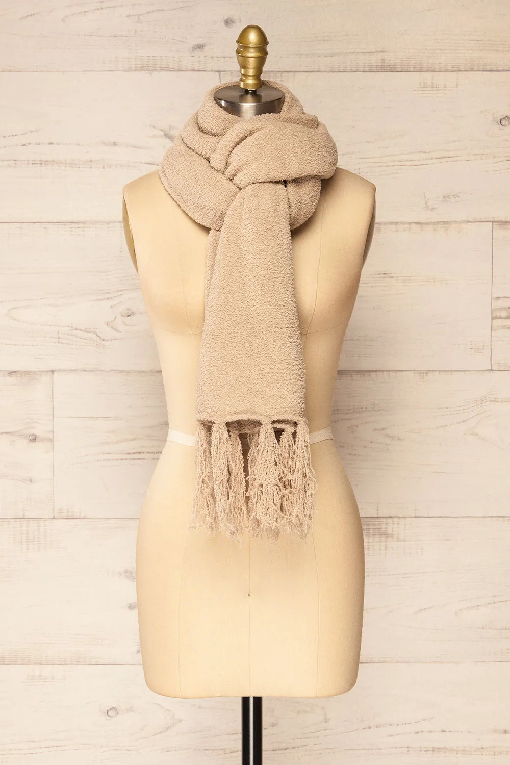 Le Chasseur Beige | Oversized Fluffy Fringed Scarf