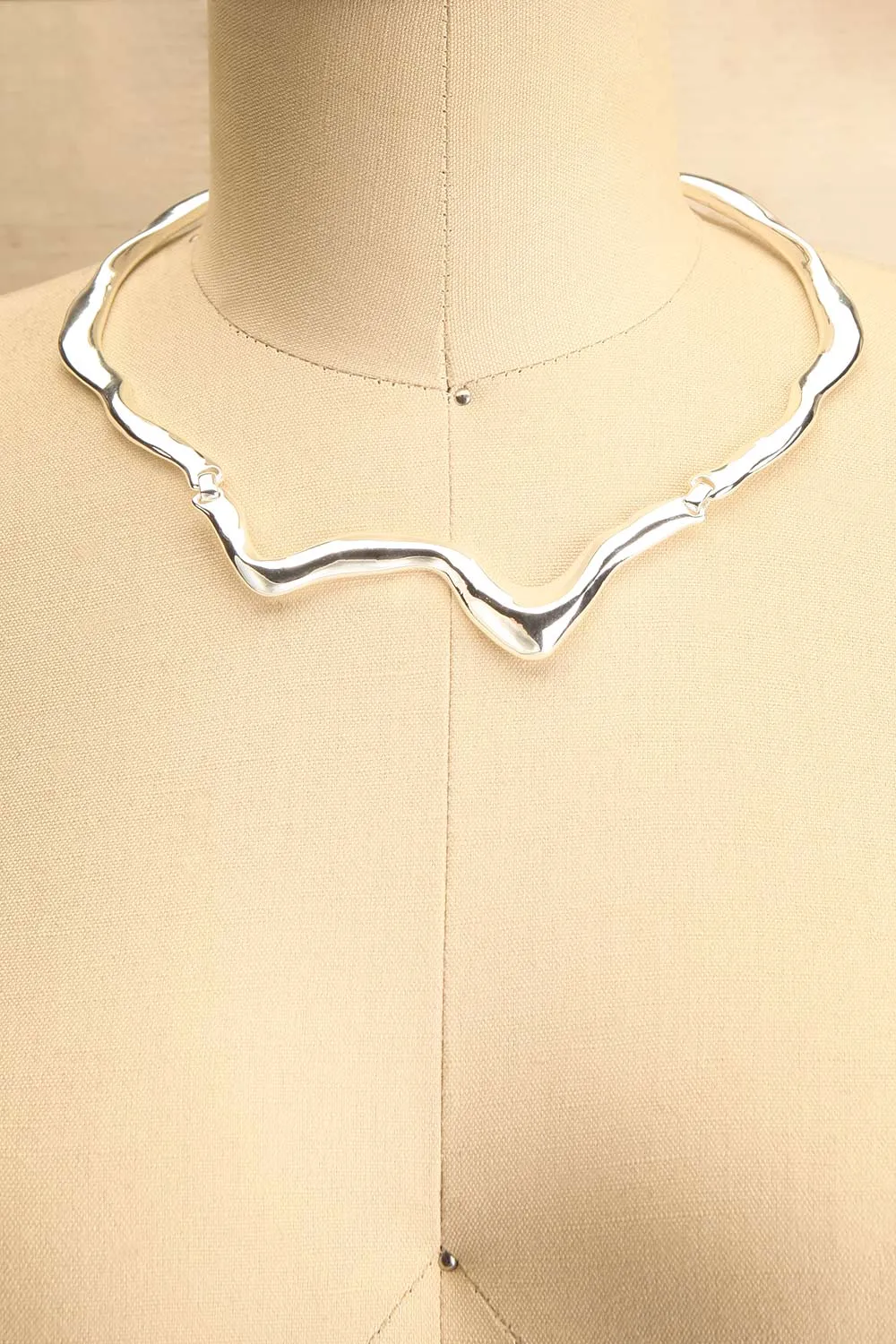 Livarot Silver | Asymmetrical Necklace