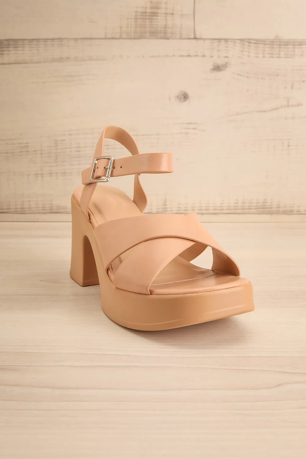 Lokobe | Beige Platform Sandals