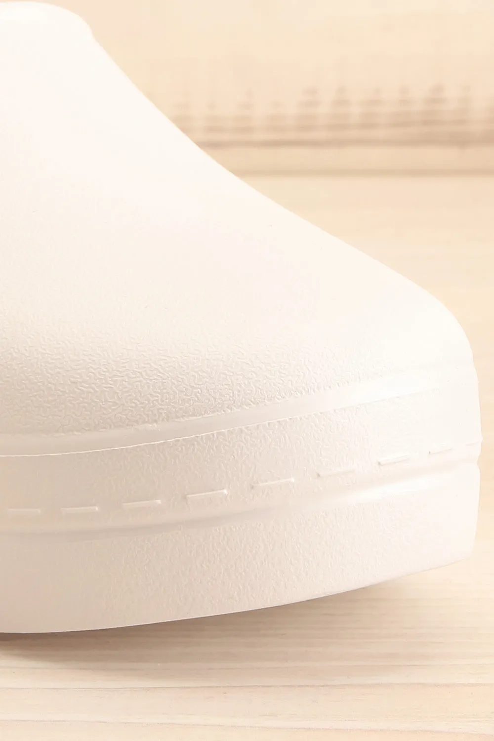 Magnolia White | Lightweight Mules