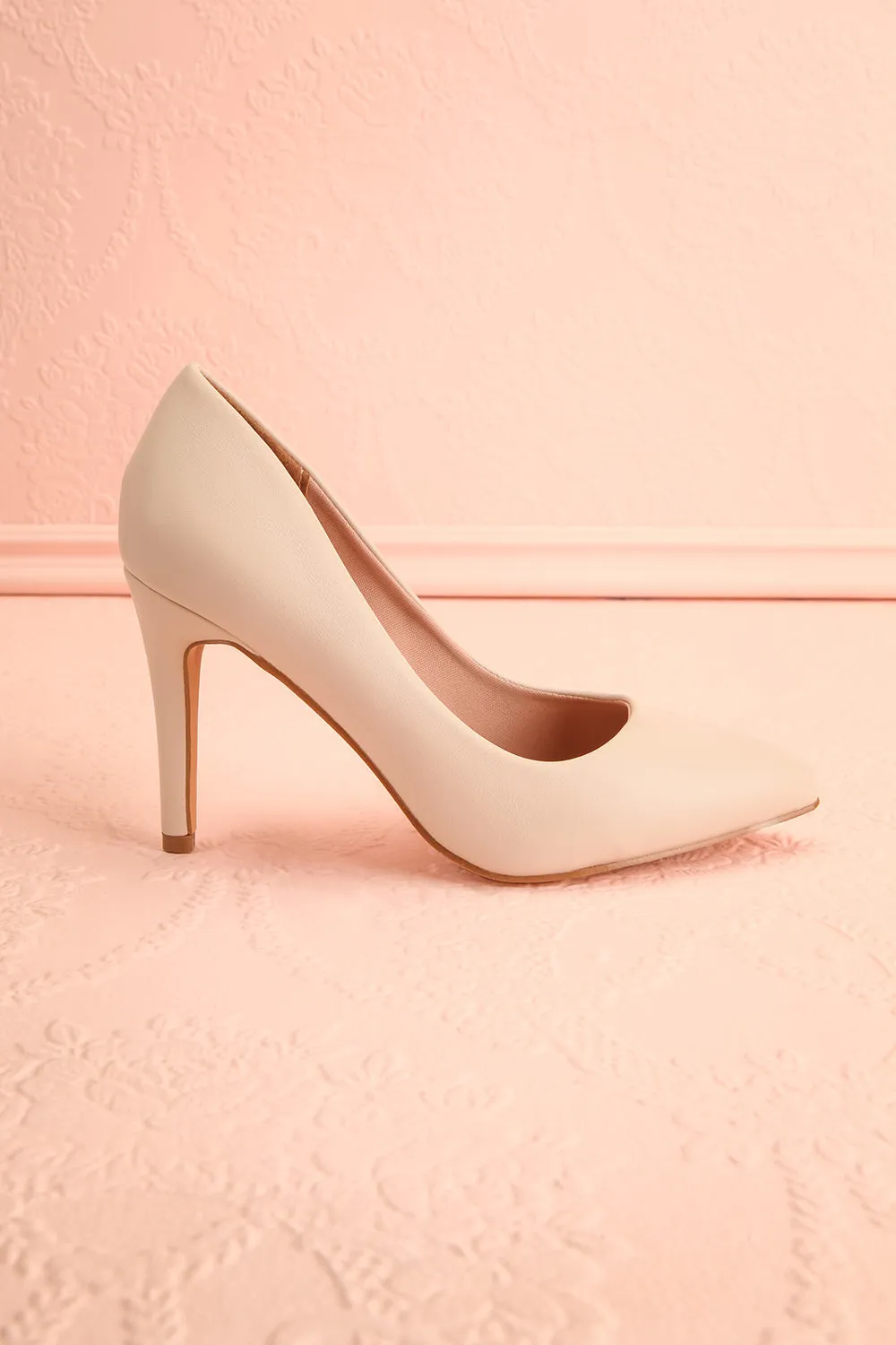 Mounai Ivory | Pointed Toe Heels