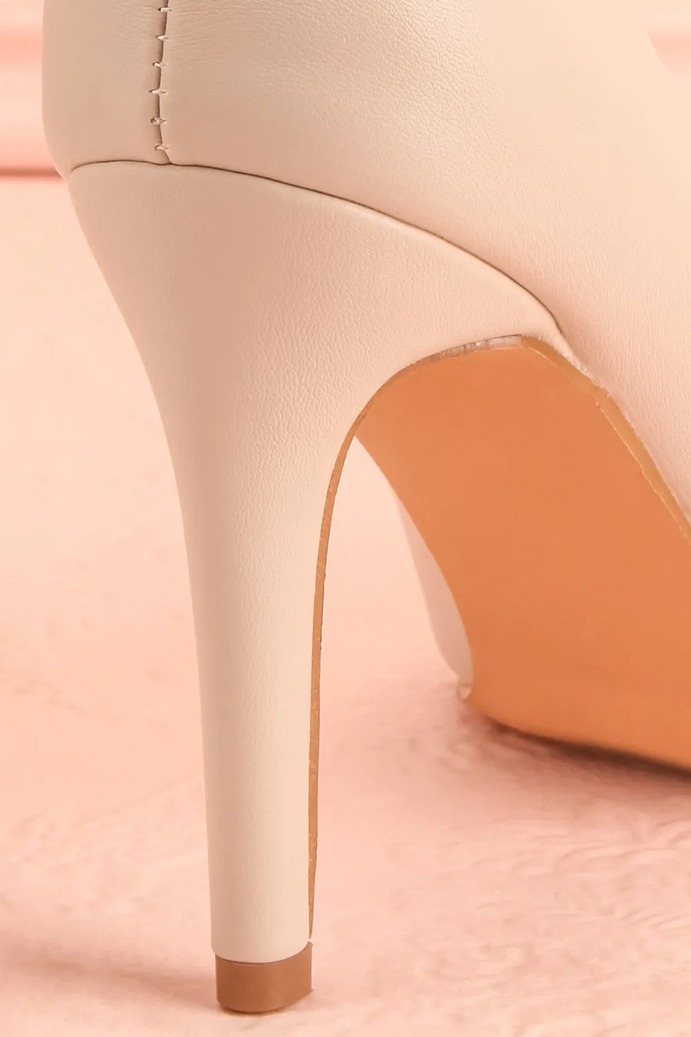 Mounai Ivory | Pointed Toe Heels