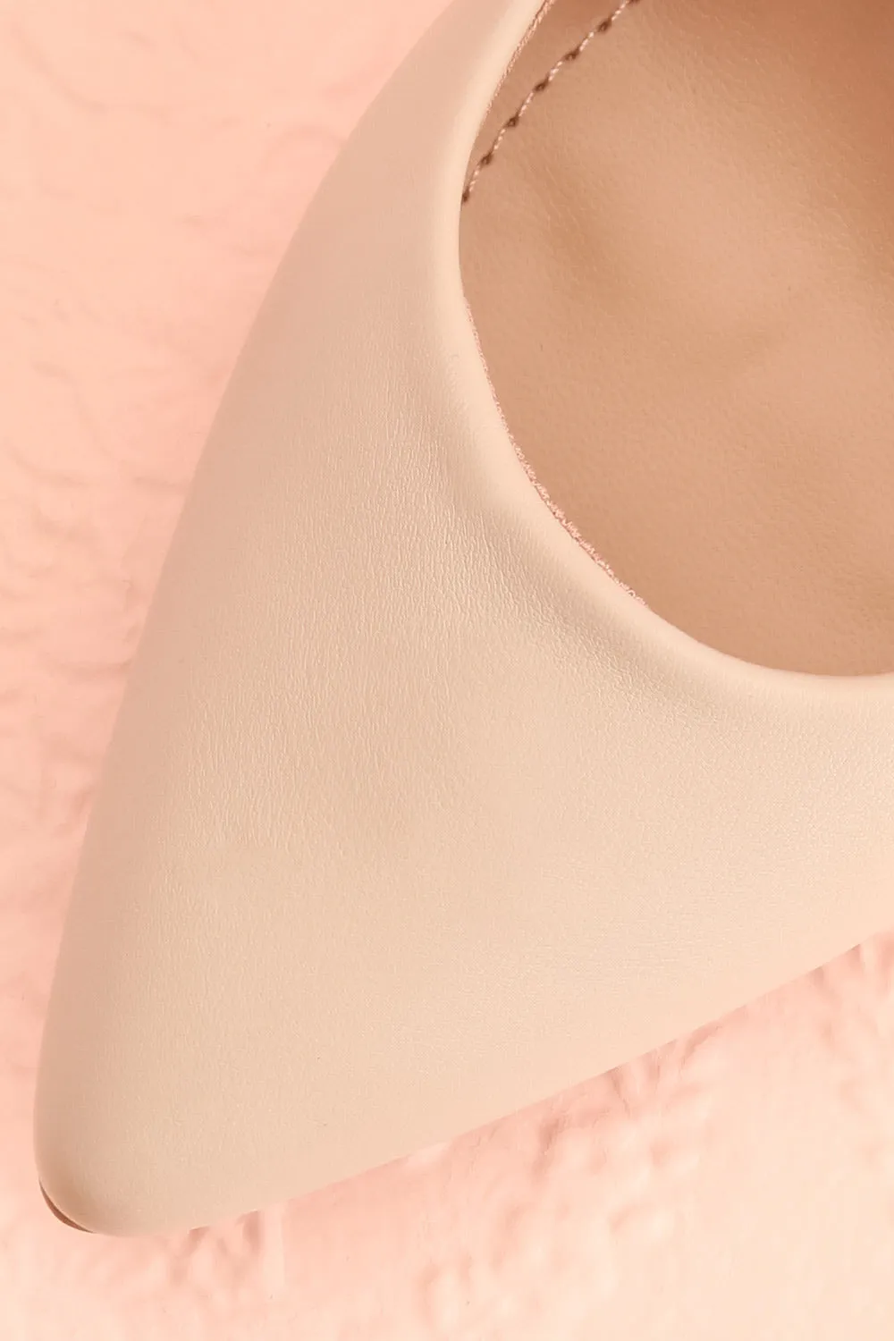 Mounai Ivory | Pointed Toe Heels