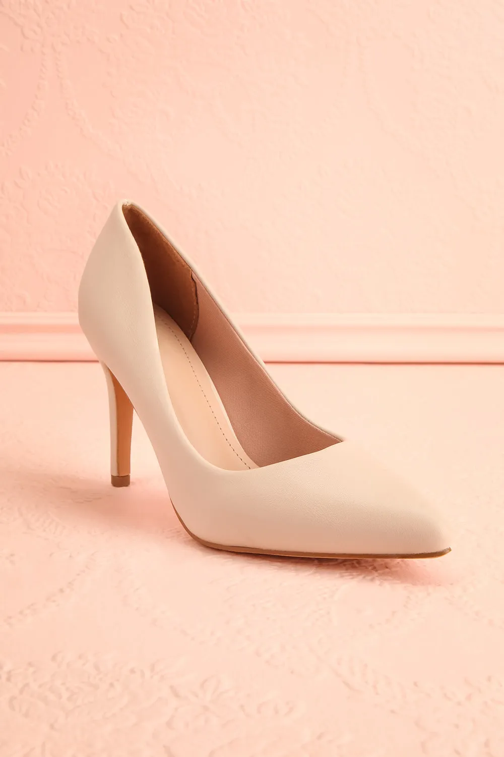 Mounai Ivory | Pointed Toe Heels