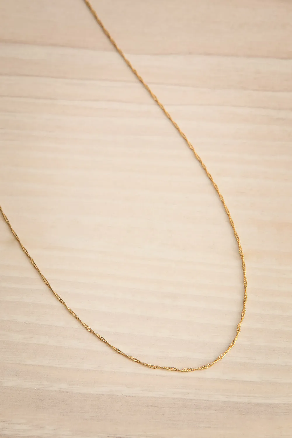 Nilus Gold | Minimalist Twist Necklace