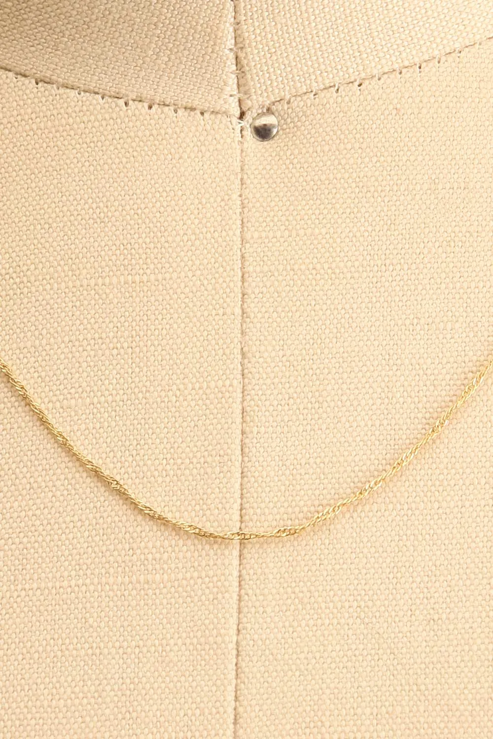 Nilus Gold | Minimalist Twist Necklace