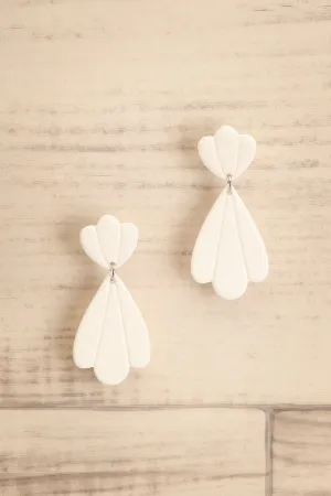Nimbus White | Pendant Earrings w/ Shells