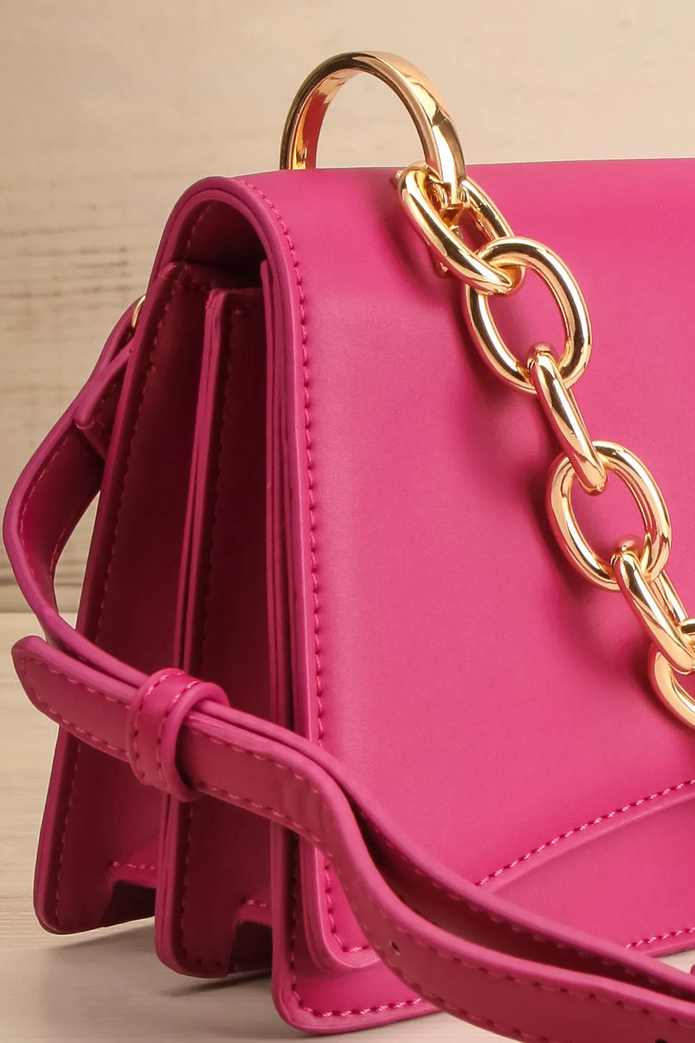 Novina Fuchsia | Faux-Leather Crossbody Handbag