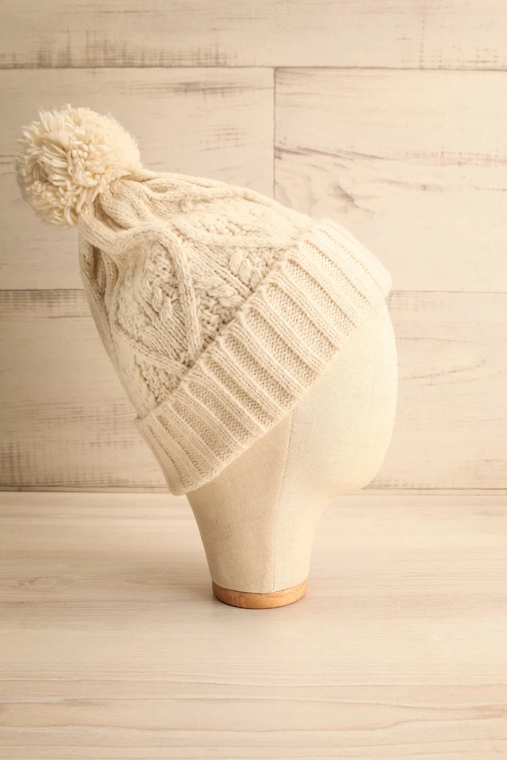 Oyonnax Ivory | Knit Tuque w/ Pompom