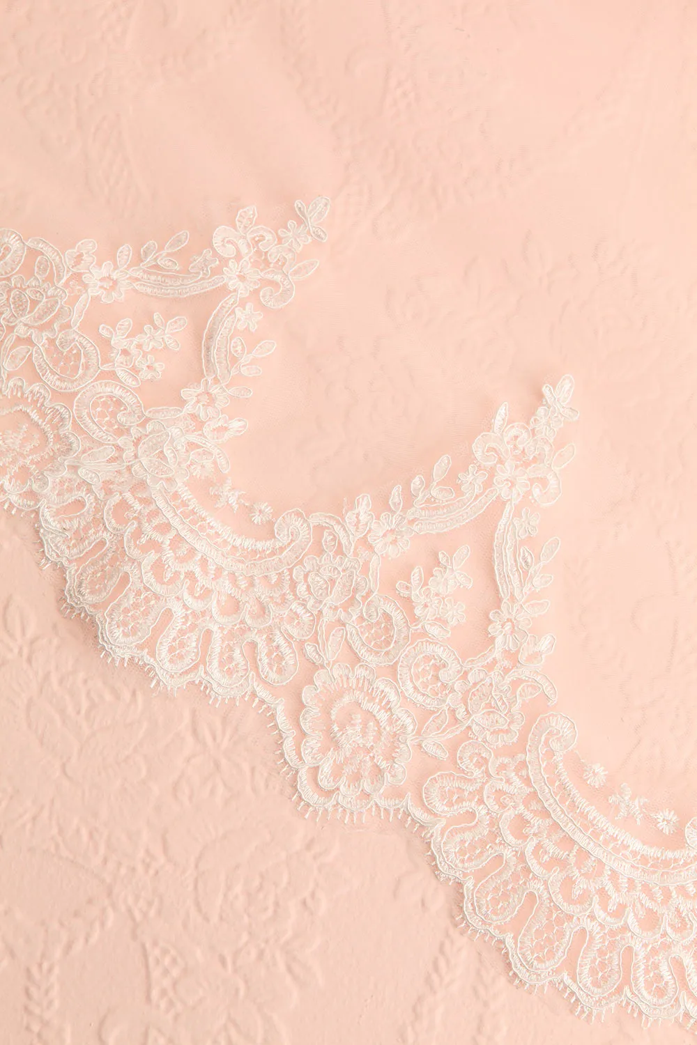 Polaris Ivory | Tulle Wedding Veil w/ Floral Lace