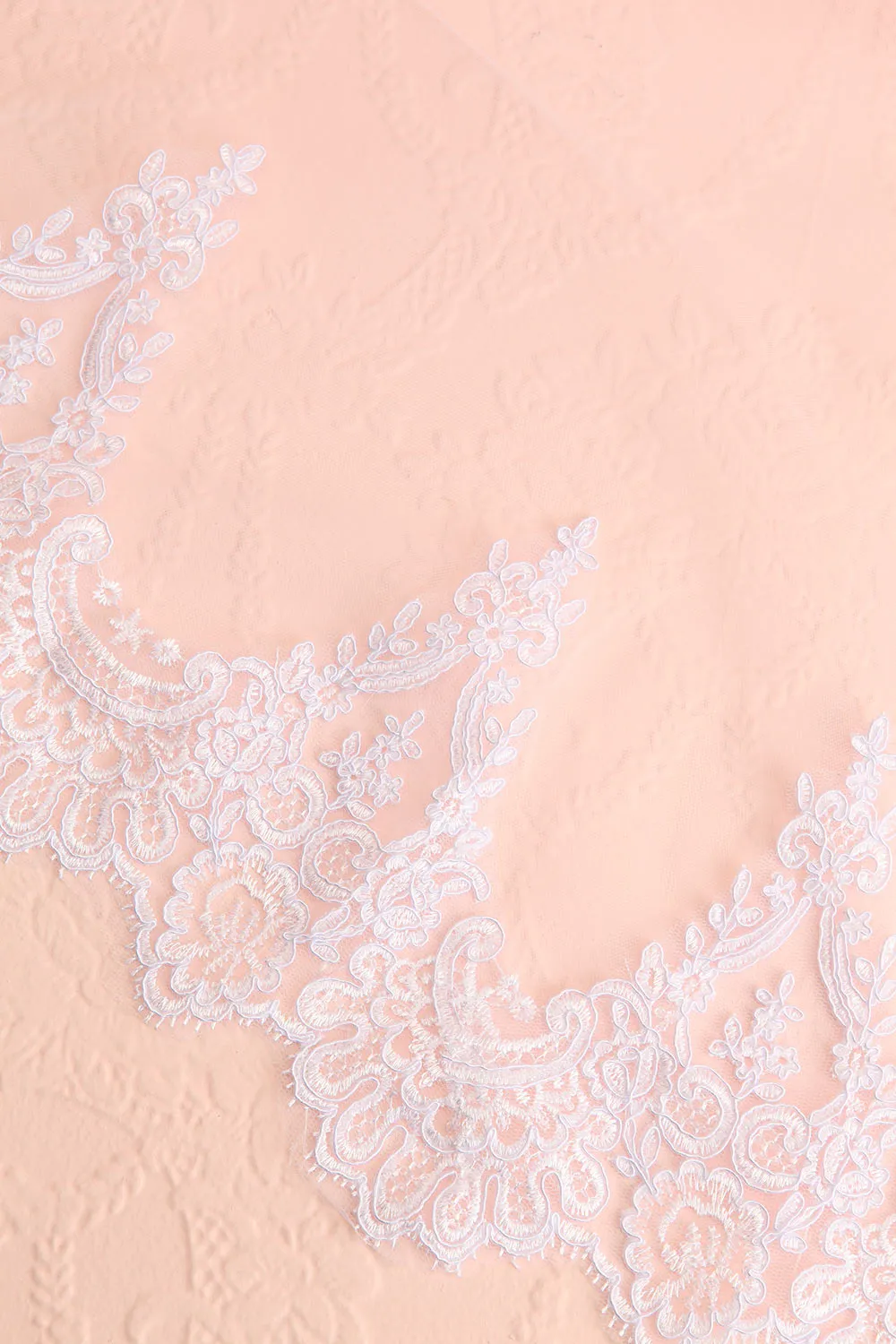 Polaris White | Tulle Wedding Veil w/ Floral Lace