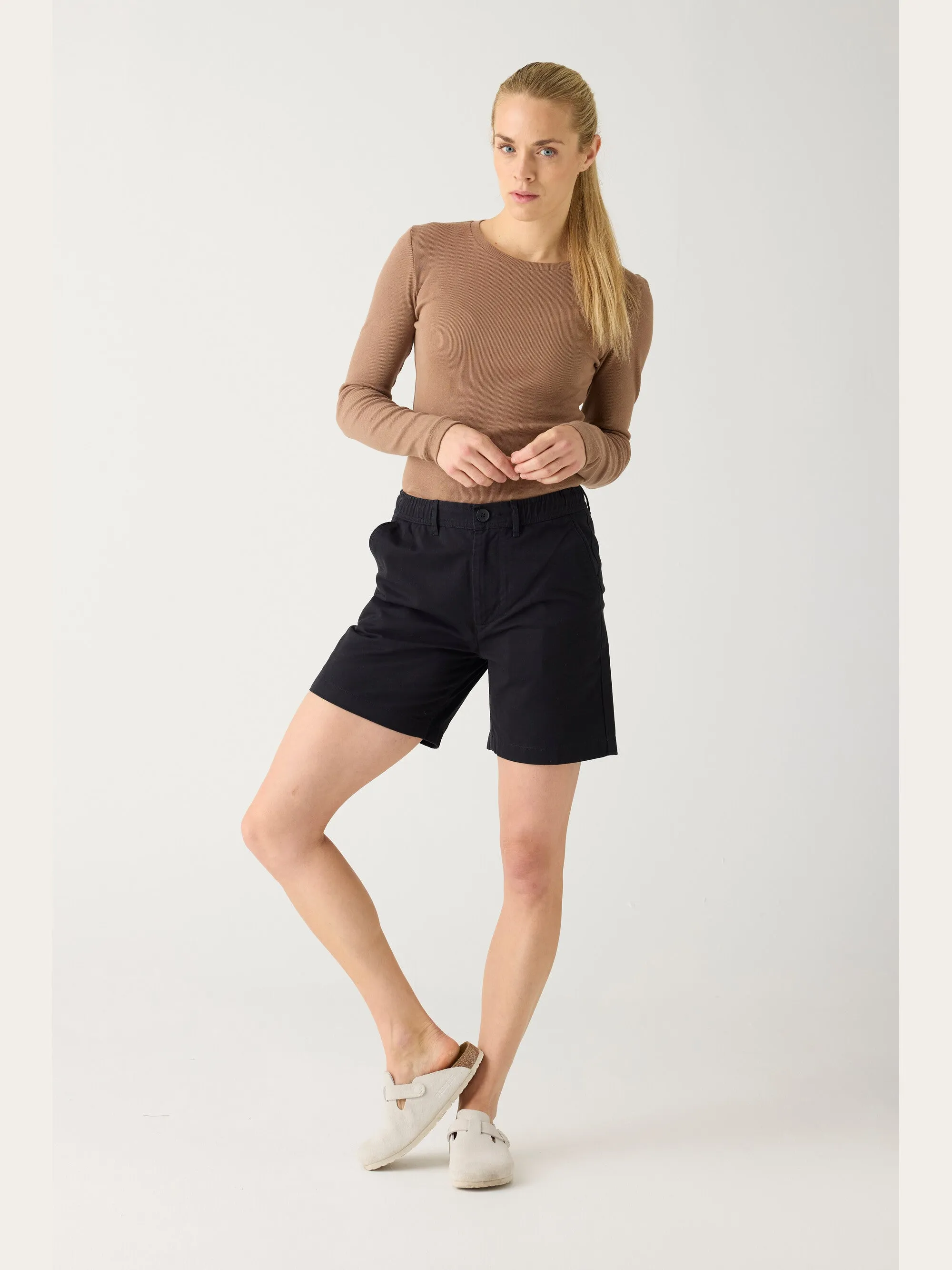 POSEY wide mid-rise twill shorts - GOTS/Vegan - Black Jet Knowledge Cotton