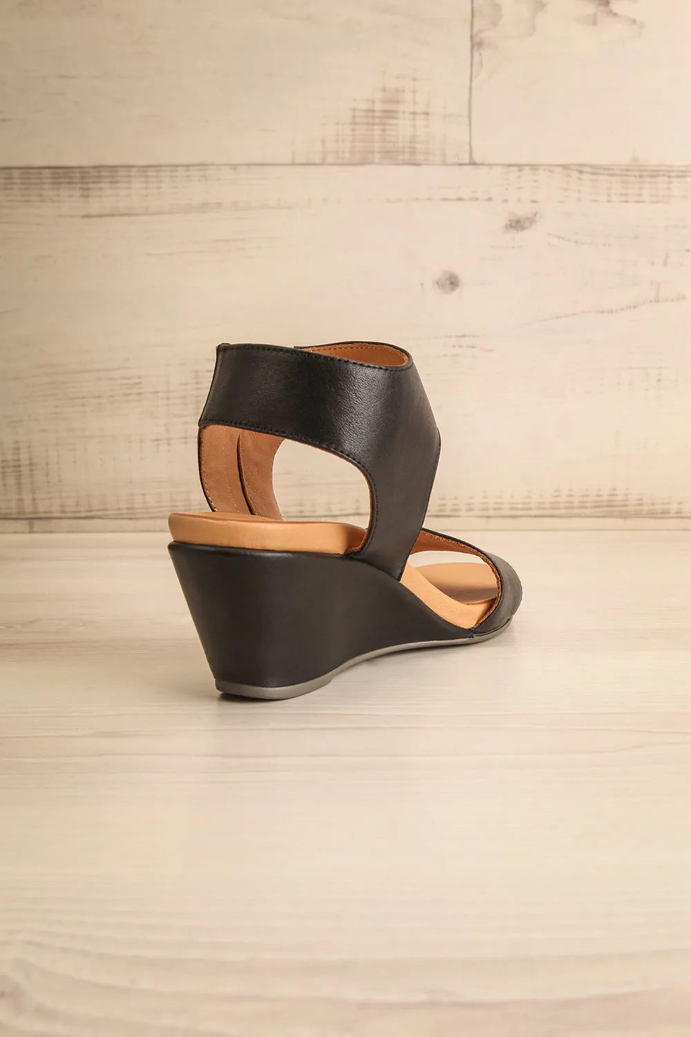 Quainton Black | Wedge Sandals