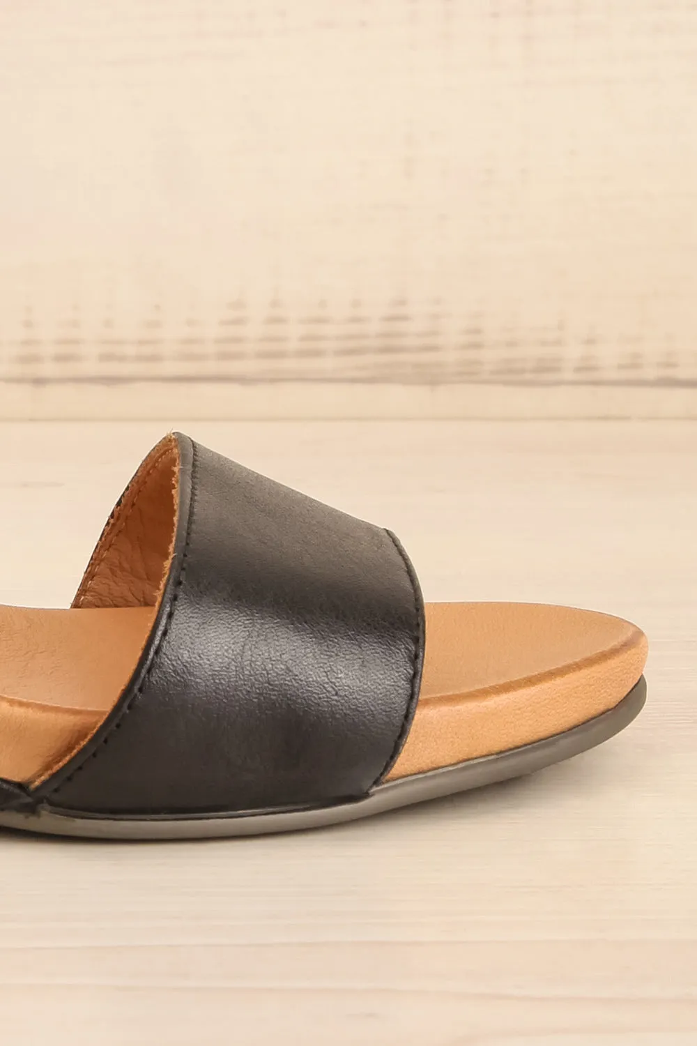 Quainton Black | Wedge Sandals