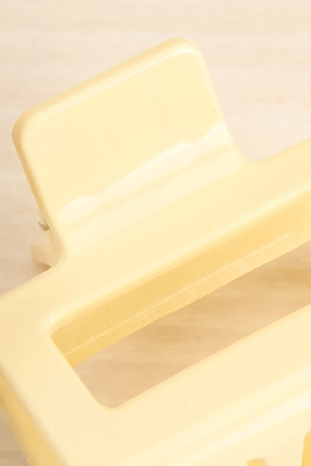 Ramila Ivory | Squared Hair Clip