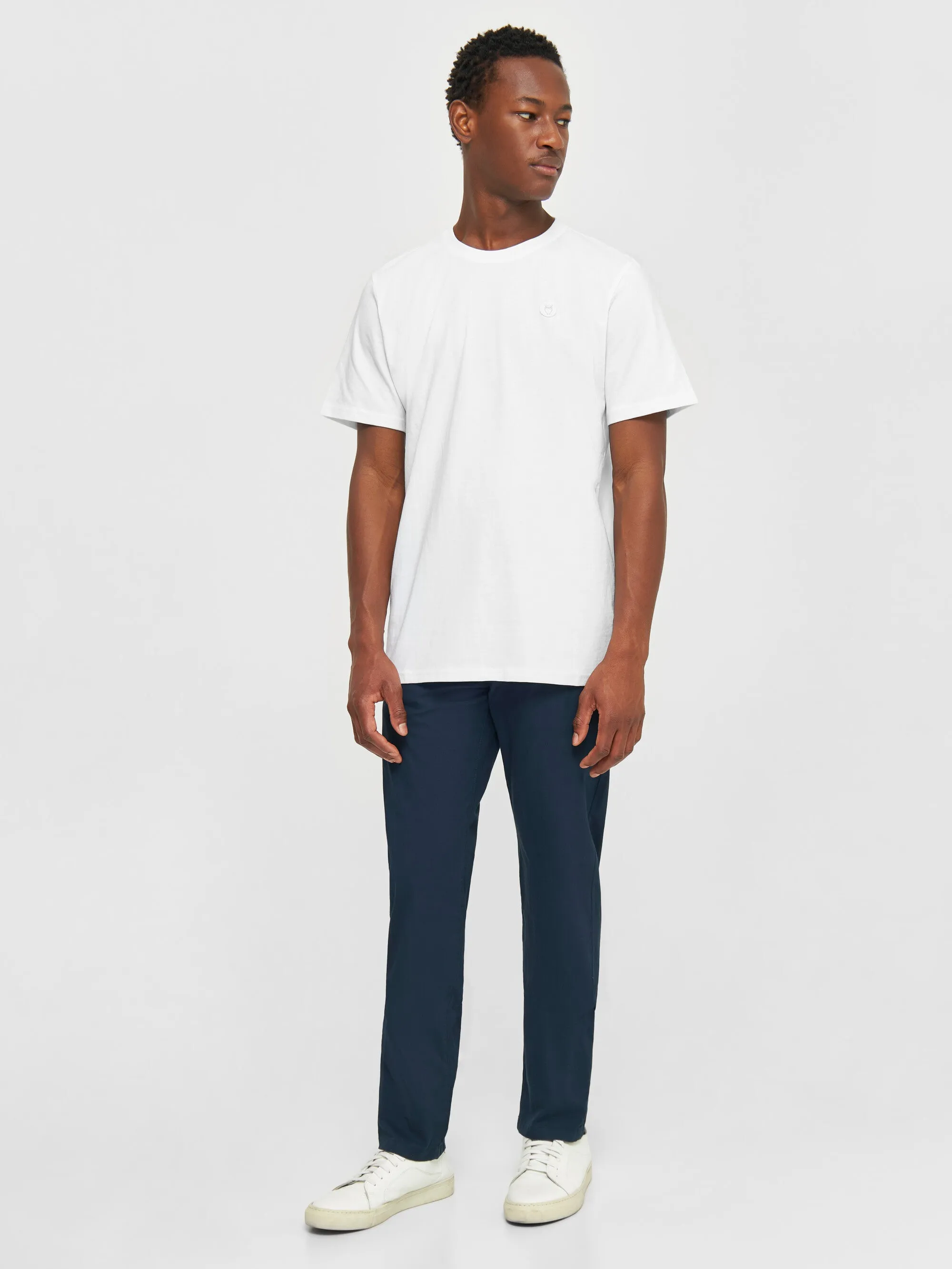 Regular fit Badge t-shirt - Bright White Knowledge Cotton