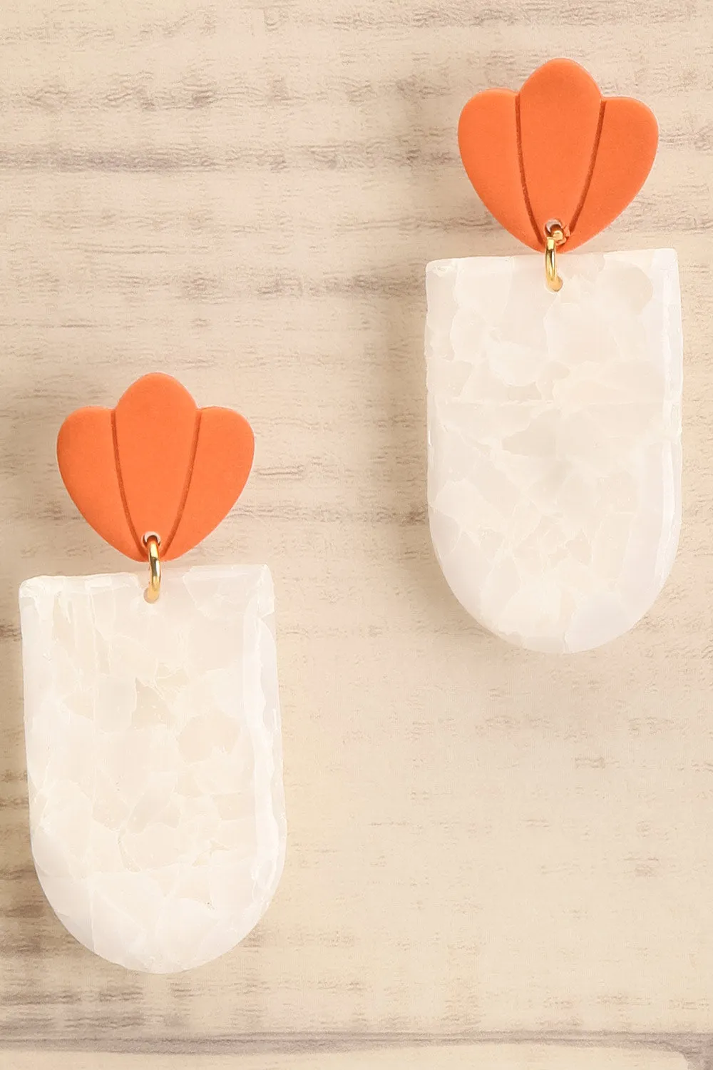 Remiel Orange | Pendant Earrings w/ Shell