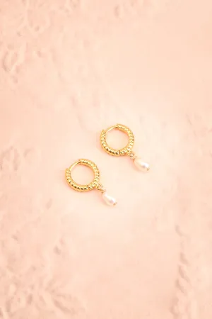 Rita Hayworth | Textured Hoop Earrings w/ Pearls