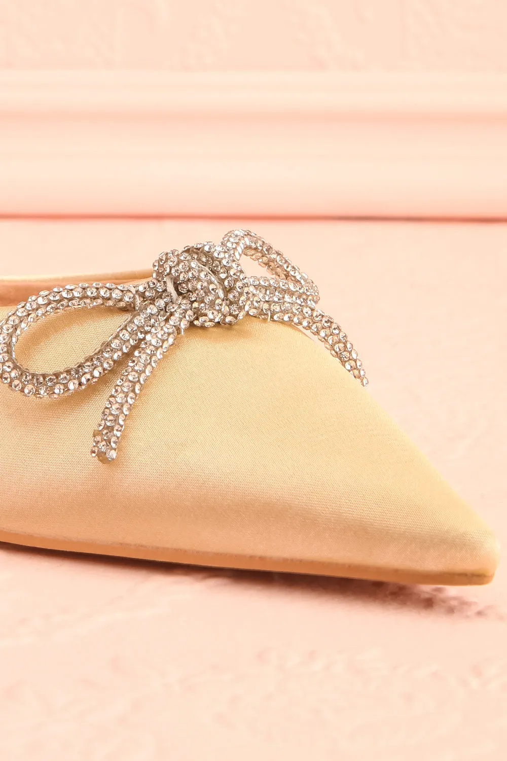 Sentiment Ivory | Satin Pointed-Toe Heels w/ Sequin Bow