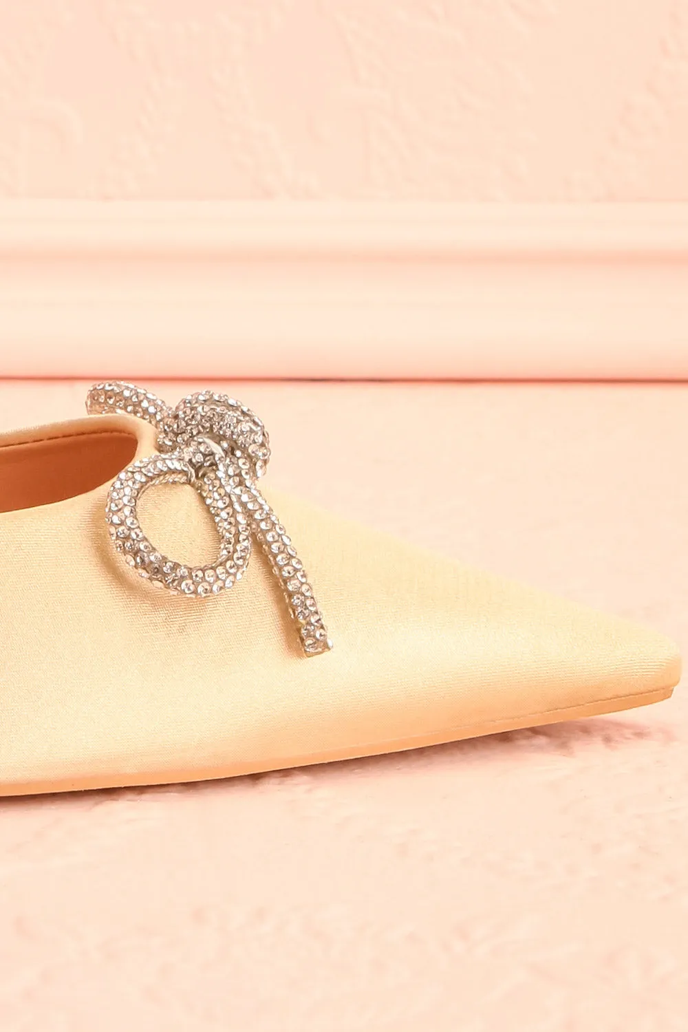 Sentiment Ivory | Satin Pointed-Toe Heels w/ Sequin Bow
