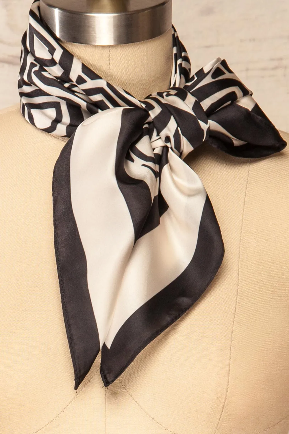 St-Jacques Black | Abstract Satin Scarf