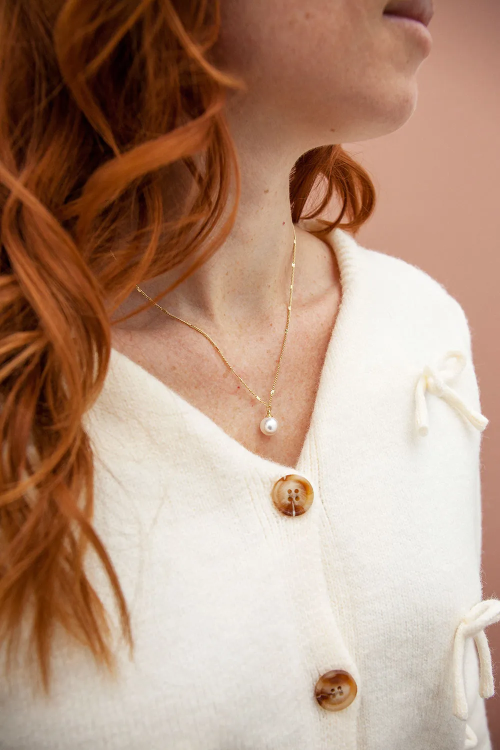 Sunday | Gold Necklace w/ Pearl Pendant