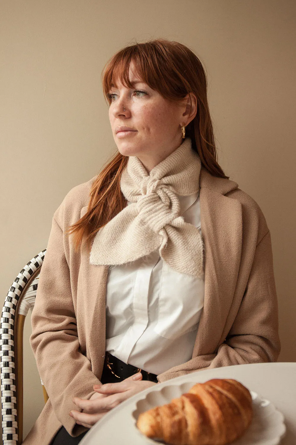 Terni | Small Beige Knit Scarf
