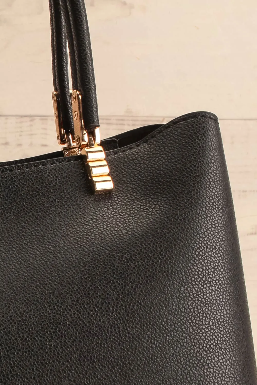 Tress Black | Faux-Leather Crossbody Handbag